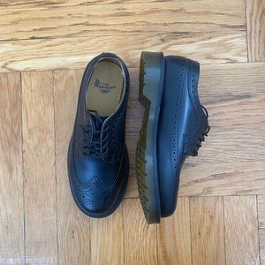 Dr Martens 3989 Leather Brogues